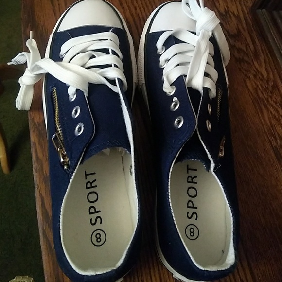 ONE LEFT Tennis shoes - Picture 4 of 4